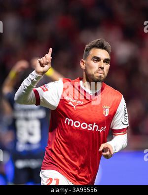 Braga, Guimaraes, Portogallo. 29 marzo 2025. RICARDO HORTA del SC Braga ha visto celebrare il suo gol durante la partita di Liga Portugal Betclic 2024/25 tra SC Braga e FC Arouca al EstÃ¡dio Municipal de Braga il 29 marzo 2025 a Braga, Portogallo. Punteggio finale SC Braga 2 - 1 FC Arouca (immagine di credito: © Miguel Lemos/ZUMA Press Wire) SOLO PER USO EDITORIALE! Non per USO commerciale! Crediti: ZUMA Press, Inc./Alamy Live News Foto Stock