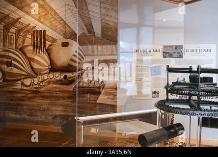 Una mostra su palloncini durante l'assedio di Parigi durante la guerra franco-prussiana (1870-71). La mostra si trova all'Albuquerque Balloon Museum, New Mexico, USA Foto Stock