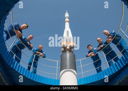 22 luglio 2017 - Baikonur, Kazakistan - NASA International Space Station Expedition 52 Soyuz MS-05 membri dell'equipaggio di primo e di riserva (L-R) astronauta italiano Paolo Nespoli dell'Agenzia spaziale europea, cosmonauta russo Sergey Ryazanskiy di Roscosmos, astronauta americano Randy Bresnik, astronauta giapponese Norishige Kanai della Japanese Aerospace Exploration Agency, astronauta russo Randy Bresnik, durante l'addestramento del cosmonaco americano Alexander del Kazakistan durante il 22 luglio 2017. (Immagine di credito: © Victor Zelentsov/Plan Foto Stock