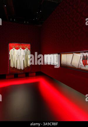 Muzeum Jana Pawła II i Prymasa Wyszynskiego. Museo di Giovanni Paolo II e del Primate Wyszynski all'interno del Tempio della Divina Provvidenza, Varsavia, Polonia. Foto Stock