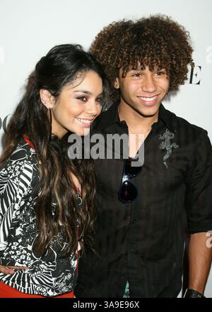 20 settembre 2006 - West Hollywood, CALIFORNIA, Stati Uniti - 20 settembre 2006 - West Hollywood, California. Vanessa Anne Hudgens e Corbin Bleu. Teen Vogue's ''Young Hollywood'' Issue Party al Sunset Tower Hotel. Foto: Byron Purvis/AdMedia (immagine di credito: © Byron Purvis/AdMedia via ZUMA Wire) Foto Stock