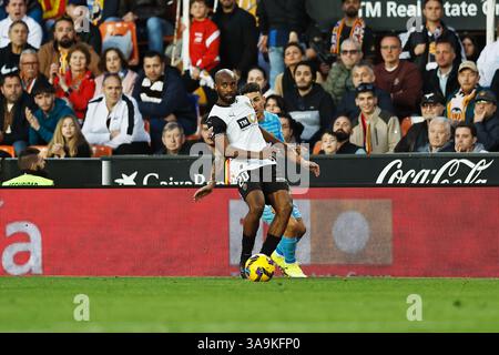Valencia, Spagna. 30 marzo 2025. Dimitri Foulquier (Valencia) calcio: Partita spagnola "LaLiga EA Sports" tra Valencia CF 1-0 RCD Mallorca all'Estadio de Mestalla di Valencia, Spagna. Crediti: Mutsu Kawamori/AFLO/Alamy Live News Foto Stock