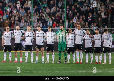 Varsavia, Polonia. 28 marzo 2025. La squadra del Legia Warszawa si vede durante la partita polacca di PKO Bank Polski Ekstraklasa League tra Legia Warszawa e Pogon Szczecin al Marshal Jozef Pilsudski Legia Warsaw Municipal Stadium. Punteggio finale; Legia Warszawa 0:0 Pogon Szczecin. Credito: SOPA Images Limited/Alamy Live News Foto Stock