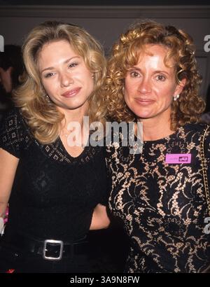 20 luglio 1997; Los Angeles, CA, Stati Uniti; SARAH BROWN ad un pranzo al 'General Hospital con Jackie Zeman. Foto Stock
