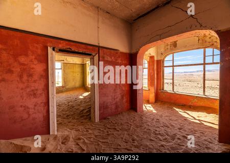 Immagini astratte della città fantasma di Kolmanskop, vicino a Luderitz in Namibia. Foto Stock