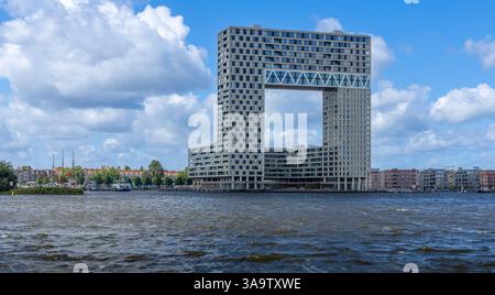 Pontsteiger è un edificio spettacolare a Houthaven, il quartiere emergente di Amsterdam, dove la storia vive attraverso iniziative creative. Foto Stock