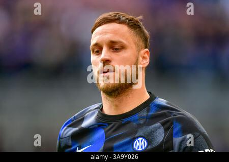 Milano, Italia. 30 marzo 2025. Marko Arnautovic dell'Inter si sta scaldando per la partita di serie A tra Inter e Udinese al Giuseppe Meazza di Milano. Credito: Gonzales Photo/Alamy Live News Foto Stock