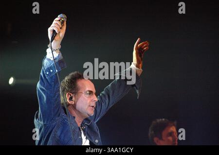 19 marzo 2006; Roma, ITALIA; "Simple Minds" che si esibisce dal vivo a Roma all'Auditorium. Credito obbligatorio: Foto di Evandro Inetti/ZUMA Press. (©) Copyright 2006 di Evandro Inetti Foto Stock