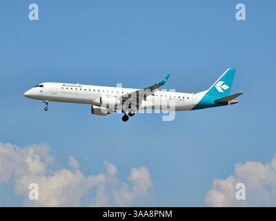 Francoforte, Assia, Germania - 13 agosto 2024: Air Dolomiti, Embraer E195LR, i-ADJK fra Airport Foto Stock