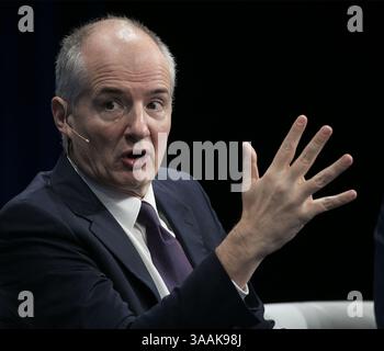 30 aprile 2018 - Beverly Hills, California, U. S - Emmanuel Roman, CEO, PIMCO durante la conferenza globale del Milken Institute 2017, tenutasi lunedì 30 aprile 2018 presso il Beverly Hilton Hotel a Beverly Hills, California. (Immagine di credito: © Prensa Internacional via cavo ZUMA) Foto Stock