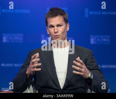 30 aprile 2018, Beverly Hills, California, USA: TOM BRADY della NFL, quarterback, New England Patriots e fondatore di TB12 durante la Milken Institute Global Conference al Beverly Hilton Hotel. (Immagine di credito: © Prensa Internacional via cavo ZUMA) Foto Stock