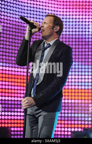 12 ottobre 2010 - Hollywood, FL, USA - HOLLYWOOD FL - 12 OTTOBRE: Scott Weiland dei Stone Temple Pilots si esibisce all'Hard Rock Live tenuto presso l'Hard Rock Hotel & Casino di Seminole il 12 ottobre 2010 a Hollywood, Florida... persone: Scott Weiland. (Immagine di credito: © Storms Media Group/SMG tramite filo ZUMA) Foto Stock