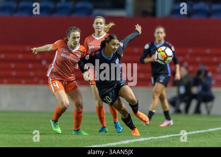 12 maggio 2018 - Bridgeview, Illinois, Stati Uniti - Bridgeview, Illinois - sabato 12 maggio 2018: Chicago Red Stars vs Houston Dash al Toyota Park. (Immagine di credito: © Daniel Bartel/ISIPhotos tramite filo ZUMA) Foto Stock