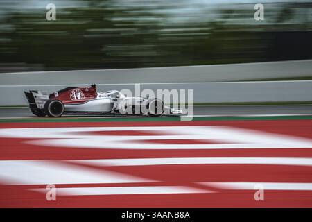 13 maggio 2018 - Barcellona, Catalogna, Spagna - MARCUS ERICSSON (SWE) guida durante il GP di Spagna sul circuito di Barcellona - Catalunya con la sua Alfa Romeo Sauber C37 (immagine di credito: © Matthias Oesterle via cavo ZUMA) Foto Stock