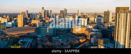 Immagine aerea panoramica del grattacielo di New Islington a Manchester nel Regno Unito Foto Stock