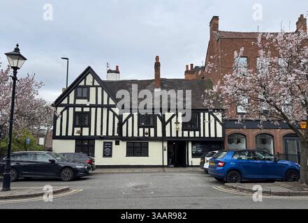 YE Olde Dolphin Inne costruito nel 1580 e il pub più antico di Derby. Foto Stock