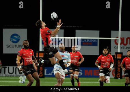 8 aprile 2018 - Nanterre, Hauts de Seine, Francia - RC Toulon scrum Half ANTHONY BELLEAU in azione durante il campionato francese di rugby Top 14 match tra Racing 92 e RC Toulon allo stadio U Arena di Nanterre - Francia. (Immagine di credito: © Pierre Stevenin via ZUMA Wire) Foto Stock