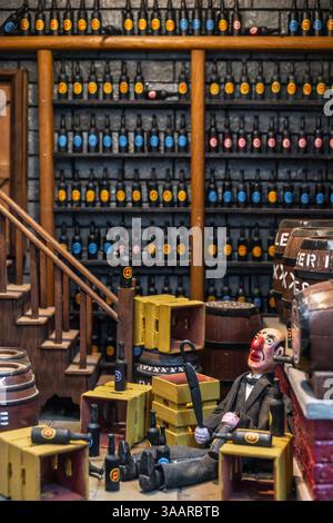 Vintage Old Penny Amusement Collection, Wroxham miniature Worlds, Norfolk, Regno Unito Foto Stock