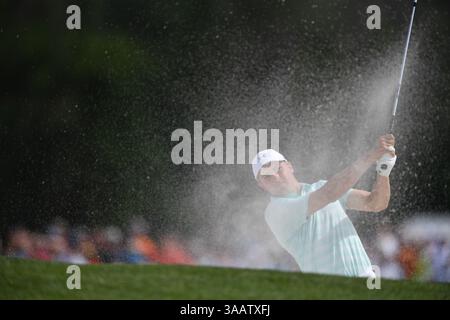 1 aprile 2018: Jordan Speith colpisce da un bunker sul fairway al 18° green durante lo Houston Open al Golf Club di Houston a Humble, Texas. Chris Brown/CSM(immagine di credito: &Copy; Chris Brown/CSM tramite cavo ZUMA) Foto Stock