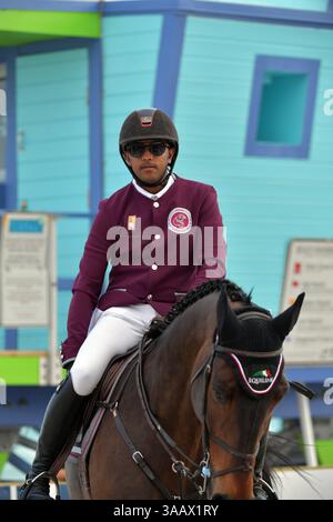 5 aprile 2018 - Miami Beach, Florida, Stati Uniti d'America - MIAMI BEACH, Florida - 5 APRILE: I cavalieri di fama mondiale partecipano alla tappa del Longines Global Champions Tour a Miami Beach il 5 aprile 2018 a Miami Beach, Florida... persone: Atmosfera. (Immagine di credito: © Storms Media Group/SMG tramite filo ZUMA) Foto Stock