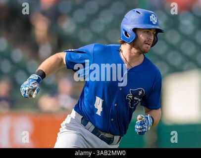 23 maggio 2018: L'interno di New Orleans Owen Magee (4) durante il Southland Conference Championships 2018. Partita 3 New Orleans vs Sam Houston al Constellation Field Sugar Land, Texas. No. 8 New Orleans Privateers ha superato il numero 1 Sam Houston State 4-3 in 10 inning, qualcosa che non è successo dal 2015 (Credit Image: &Copy; Maria Lysaker/CSM via ZUMA Wire) Foto Stock