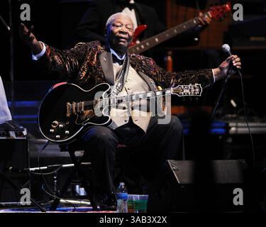 2 febbraio 2010 - Hollywood, Florida, Stati Uniti - HOLLYWOOD, FL - 2 FEBBRAIO : BB King si esibisce all'Hard Rock Live tenuto presso l'hotel e casinò Seminole Hard Rock il 2 febbraio 2010 a Hollywood Florida....persone: BB King. (Immagine di credito: © Storms Media Group/SMG tramite filo ZUMA) Foto Stock