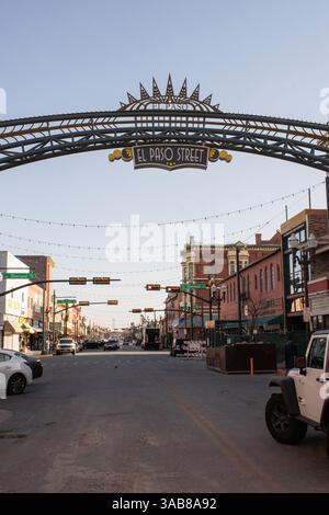 01.03.2024, El Paso, Texas USA. I luoghi di interesse del centro città in primavera Foto Stock