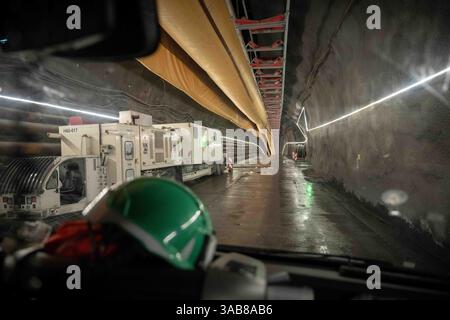 Italia. 2 aprile 2025. I cantieri per la galleria di base Lione-Torino, dove è stata inaugurata la nuova TBM (Tunnel Boring Machine) "Viviana". - Martedì 1 aprile 2025, Italia. News (foto di Marco Alpozzi/LaPresse) crediti: LaPresse/Alamy Live News Foto Stock