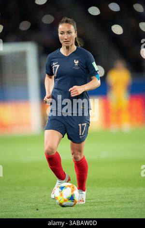 Foto file - Gaetane Thiney della Francia in azione durante la partita del gruppo francese Della Coppa del mondo femminile 2019 tra Francia e Repubblica di Corea al Parc des Princes il 7 giugno 2019 a Parigi, Francia dopo una carriera di oltre 20 anni, Gaëtane Thiney ha annunciato la fine della sua carriera di calciatore professionista. L'iconica capitano di 39 anni del Paris FC richiamerà il tempo della sua carriera nel 2025, anche se giocherà ancora nelle ultime partite importanti per il suo club, tra cui i play-off di campionato e la finale della Coupe de France contro il PSG. Votato miglior giocatore D1 nel 2012 e nel 2014, Thiney als Foto Stock