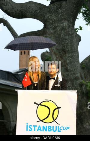 21 maggio 2007 - Istanbul, Turchia - la tennista russa MARIA SHARAPOVA parla durante la cerimonia di apertura del torneo di tennis WTA Istanbul Cup presso il palazzo topkapi dell'era ottomana a Istanbul, Turchia. (Immagine di credito: © Kursad Bayhan/Kursat Bayhan/ZUMA Press) Foto Stock