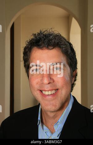 4 ottobre 2007 - Laguna Beach, CALIFORNIA, USA - redattore di The Huffington Post ROY SEKOFF. (Immagine di credito: © Tim Wagner/ZUMA Press) Foto Stock