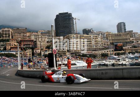 Ayrton Senna (BRA) McLaren MP4/8 ha ottenuto un record di sesta vittoria al Monaco e un quinto successo di fila. ..Gran Premio di Monaco, Monte Carlo, 23 maggio 1993. (Immagine di credito: ©Sutton Motorsports/ZUMA Press) Foto Stock