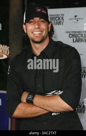 12 luglio 2007 - Hollywood, CALIFORNIA, USA - ZACHARY LEVI arriva alla premiere Hollywood 'i Now Pronounce You Chuck & Larry' a Universal City presso il Gibson Auditorium. (Credit Image: © Glenn Weiner/ZUMA Press) RESTRIZIONI: UK, Australia, Canada e Germania DIRITTI FUORI ! Foto Stock