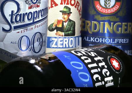 Birre senza alcol in bottiglia Foto Stock