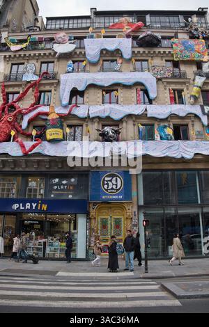 Esterno degli studi d'arte 59 Rivoli dopo lo squat a Parigi, Francia Foto Stock