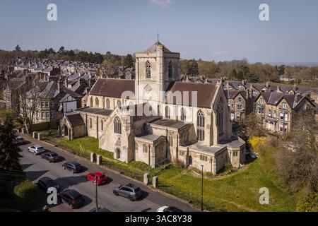 St. Mary's Church a Harrogate, North Yorkshire, Regno Unito. Fotografia con luce catturata/Alamy. Foto Stock