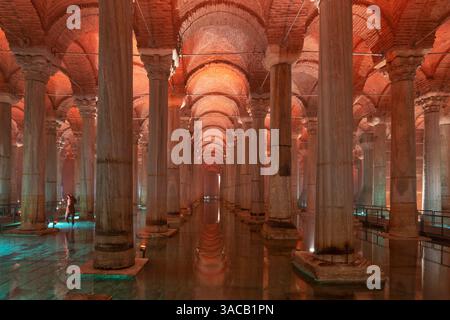 La Cisterna Basilica (Yerebatan sarnici) a Istanbul, Turchia Foto Stock