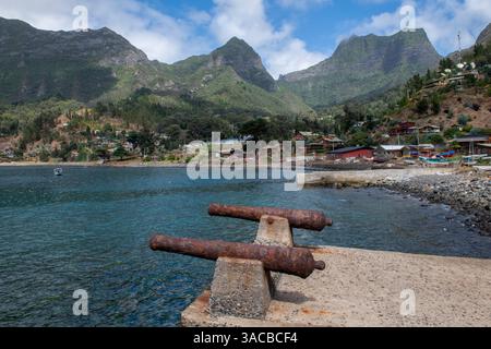 Cile, Arcipelago Juan Fernandez, Isola Robinson Crusoe, Cumberland Bay, villaggio di San Juan Bautista. Area portuale. Foto Stock