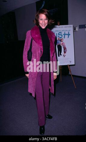 24 ottobre 2001 - Hollywood, California, USA - Wendy Braun alla prima mondiale di "Life as a House", tenutasi all'Egyptian Theater. Foto Stock