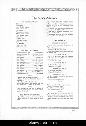Il Centralian Yearbook 1921 della Central High School offre un record completo di vita studentesca, tra cui risultati accademici, squadre atletiche, club scolastici ed eventi importanti. Evidenzia anche i contributi degli studenti afroamericani durante l'anno scolastico 1920-1921. Foto Stock