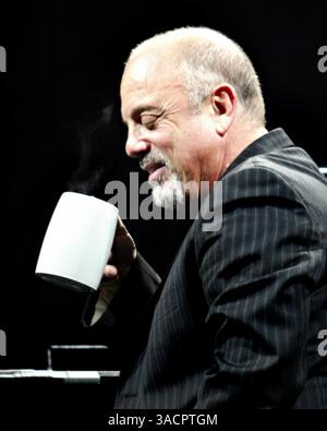 11 novembre 2007 - Oakland, California, USA - Billy Joel durante il suo concerto alla Oracle Arena di Oakland, California, sabato sera 10 novembre 2007. (Immagine di credito: © Ray Chavez/The Oakland Tribune/ZUMA Press) Foto Stock