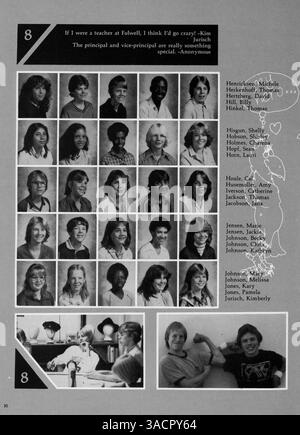 Il 1982 Folwell Jr. High Yearbook, The Folwell Falcon Annual, presenta i momenti salienti dell'anno scolastico 1981-1982, documentando le attività degli studenti, il coinvolgimento della facoltà e gli eventi scolastici principali. Foto Stock