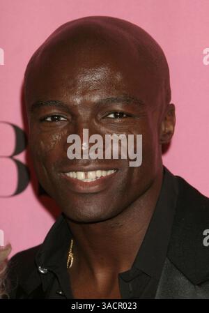 15 novembre 2007; Hollywood, California, Stati Uniti; Musician SEAL al Victoria's Secret Fashion Show 2007 - arrivi presso il Kodak Theater di Hollywood. Credito obbligatorio: Foto di Paul Fenton/ZUMA Press. (©) Copyright 2007 di Paul Fenton Foto Stock