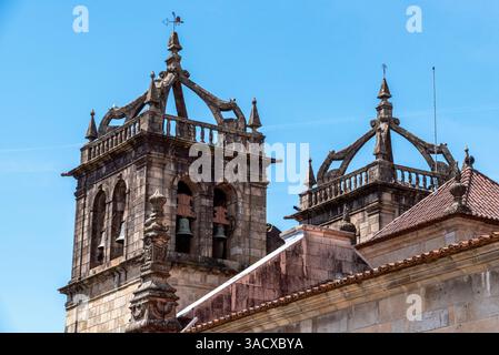 Dettaglio architettonico della cattedrale gotica di Braga, Portogallo Foto Stock
