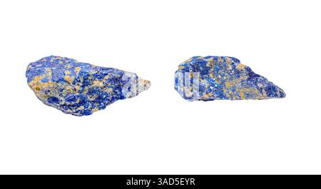 Due pezzi di lazurite non lucidata o spar azzurro dall'Afghanistan isolati su un sentiero bianco e tagliente Foto Stock