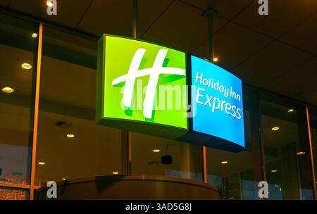 AMSTERDAM - 3 GENNAIO: Logotipo dell'Holiday Inn Express Hotel ad Amsterdam il 3 gennaio. 2025 nei Paesi Bassi Foto Stock