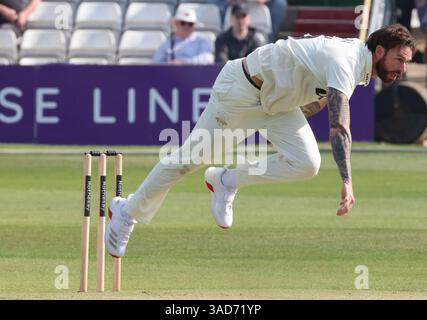 Chelmsford, Regno Unito. 4 aprile 2025. CHELMSFORD, INGHILTERRA - durante la partita di cricket 1 Day One Day One Championship Division tra Essex e Surrey all'Ambaassador Cruise Line Ground, Chelmsford, Essex il 4 aprile 2025 a Chelmsford, Inghilterra. Crediti: Action foto Sport/Alamy Live News Foto Stock