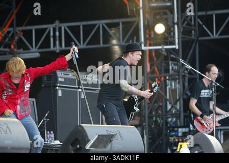 14 agosto 2009 - Budapest, Ungheria - la band punk tedesca DIE TOTEN HOSEN in concerto all'annuale Sziget Music Festival di Budapest, Ungheria. I membri di Die Toten Hosen sono CAMPINO (ANDREAS FREGE), KUDDEL (ANDREAS VON HOLST), VOM (STEPHEN 'VOM' RITCHIE), ANDI (ANDREAS MEURER) e Breiti (MICHAEL BREITKOPF (Credit Image: NorthFoto/ZUMAPRESS.com) Foto Stock