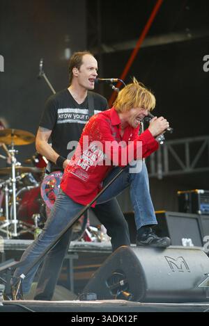 14 agosto 2009 - Budapest, Ungheria - la band punk tedesca DIE TOTEN HOSEN in concerto all'annuale Sziget Music Festival di Budapest, Ungheria. I membri di Die Toten Hosen sono CAMPINO (ANDREAS FREGE), KUDDEL (ANDREAS VON HOLST), VOM (STEPHEN 'VOM' RITCHIE), ANDI (ANDREAS MEURER) e Breiti (MICHAEL BREITKOPF (Credit Image: NorthFoto/ZUMAPRESS.com) Foto Stock
