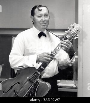 28 giugno 2004; Los Angeles, CA, Stati Uniti; (FILE PHOTO, Date Unknown) WILLIAM JOHN CLIFTON HALEY, o più comunemente noto come BILL HALEY, Is (Credit Image: John Rowlands/ZUMAPRESS.com) Foto Stock